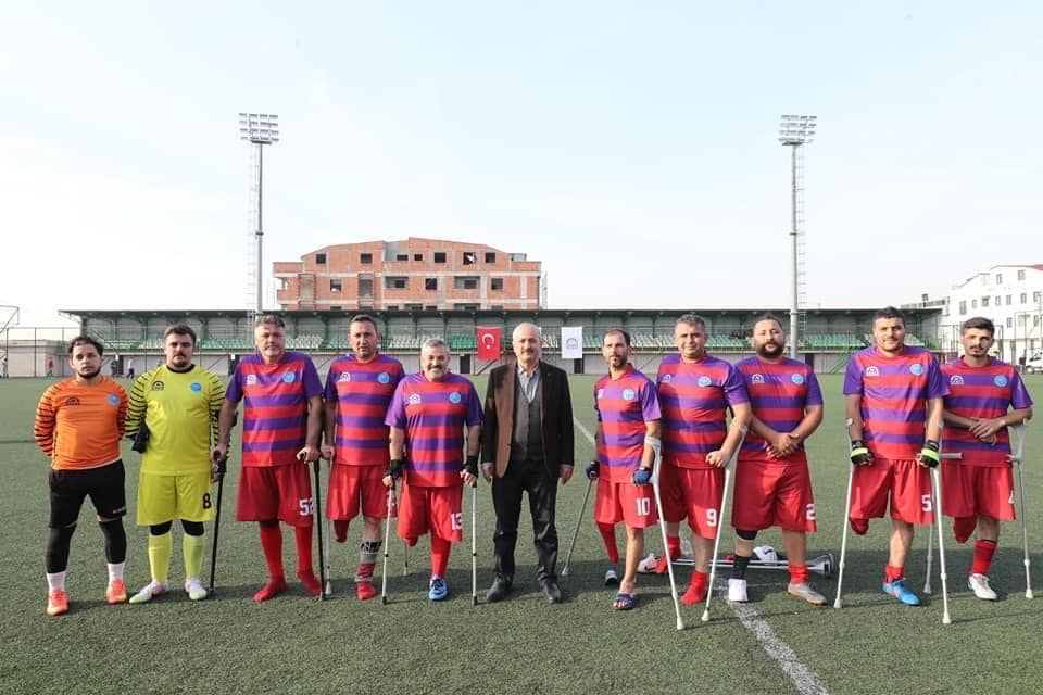 Büyükgöz Ampüte Futbol Takımını Yalnız Bırakmadı