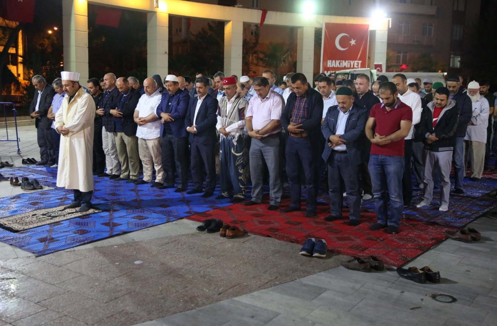 Darıca meydanlarda! Darıca meydanlarda!