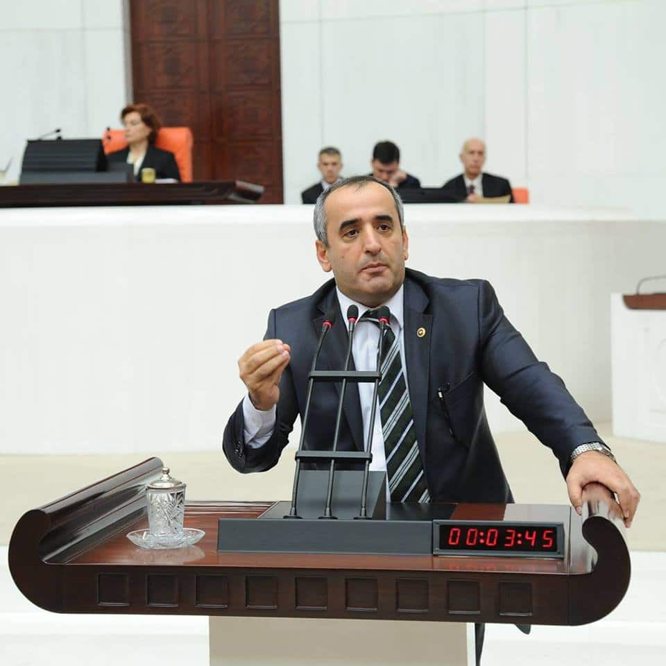 Parasını millet ödüyor! Parasını millet ödüyor!