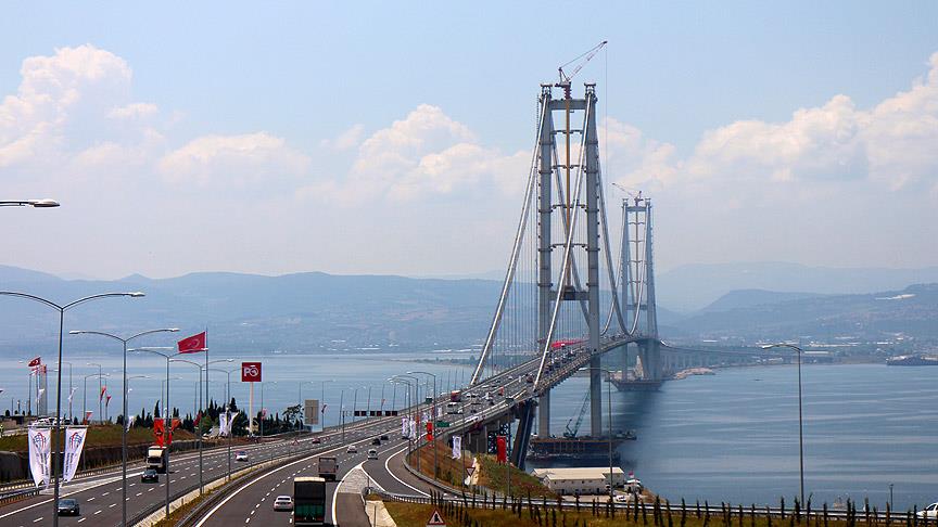 Parasını millet ödüyor!