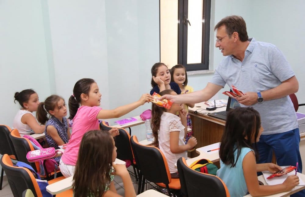Öğrencilere tatil hediyesi Öğrencilere tatil hediyesi