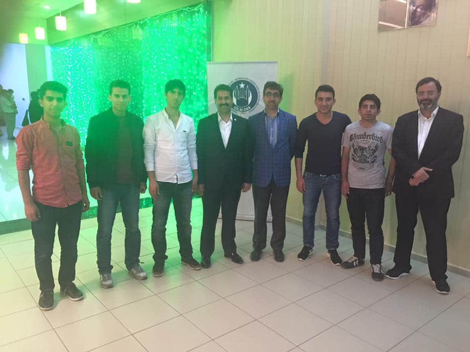 Gebze İmam Hatip’de mezuniyet coşkusu!