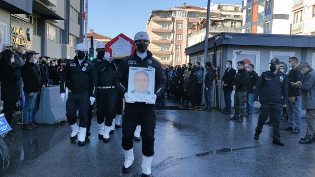 Kocaeli'de kalp krizi sonucu hayatını kaybeden polis memuru için tören yapıldı Kocaeli'de kalp krizi sonucu hayatını kaybeden polis memuru için tören yapıldı