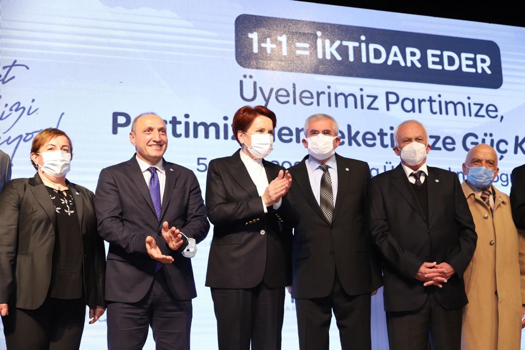 25 Yıl Sonra Yeniden Buluştular! 25 Yıl Sonra Yeniden Buluştular!
