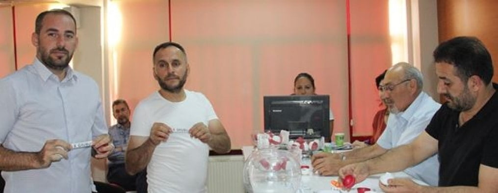 Gençlerin kura çekimi cuma günü