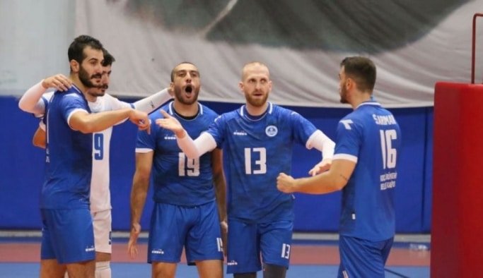 Efeler İzmir’den şen dönüyor: 1-3