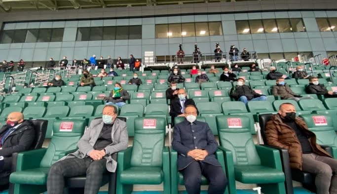 Vali Yavuz, Kocaelispor – Hekimoğlu Trabzon Karşılaşmasını İzledi