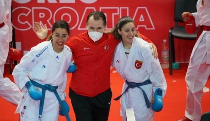 Bakan Kasapoğlu’ndan milli karatecilere tebrik mesajı