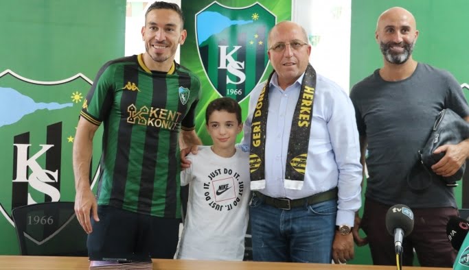Kocaelispor Mevlüt Erdinç'le 2 yıllık sözleşme imzaladı