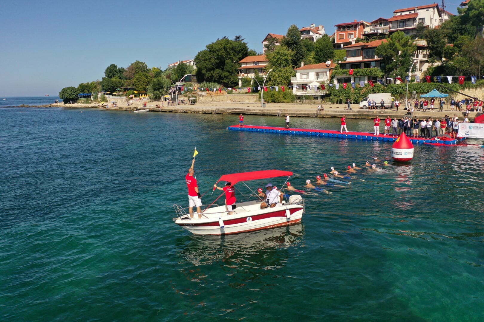 Kulaçlar ‘Sporun Başkenti’ Kocaeli’de Atıldı Kulaçlar ‘Sporun Başkenti’ Kocaeli’de Atıldı