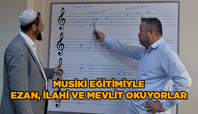 Musiki eğitimiyle ezan, ilahi ve mevlit okuyorlar