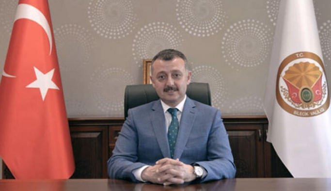 Büyükakın 6 aylık maaşını bağışladı!