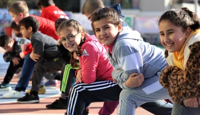 41 bin minik öğrenci sporla buluştu