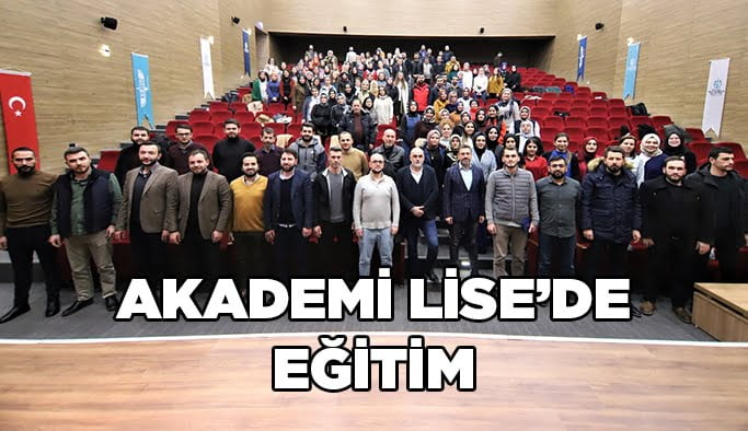 Akademi Lise’de hizmet içi eğitim