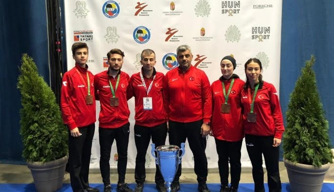Karateciler Avrupa’da fırtına gibi esti