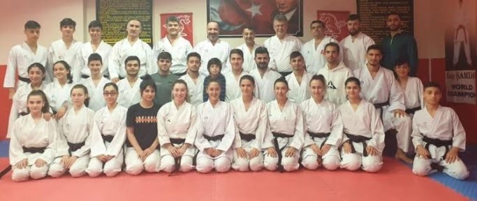 Şamdan’a eski öğrencilerinden ziyaret