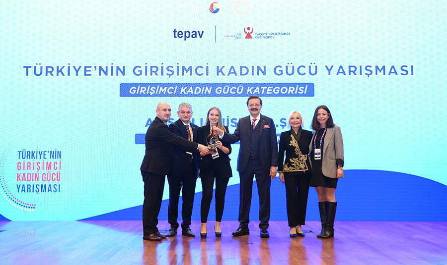 Alışan’a Kadının Gücü Ödülü! Alışan’a Kadının Gücü Ödülü!