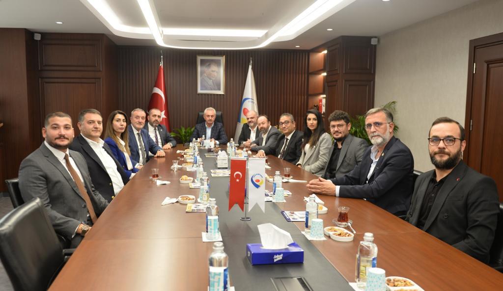 Tayfunspor’dan Başkan Çiler’e Ziyaret Tayfunspor’dan Başkan Çiler’e Ziyaret