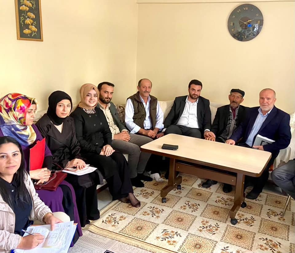 <strong>AK Darıca sahada</strong> <strong>AK Darıca sahada</strong>