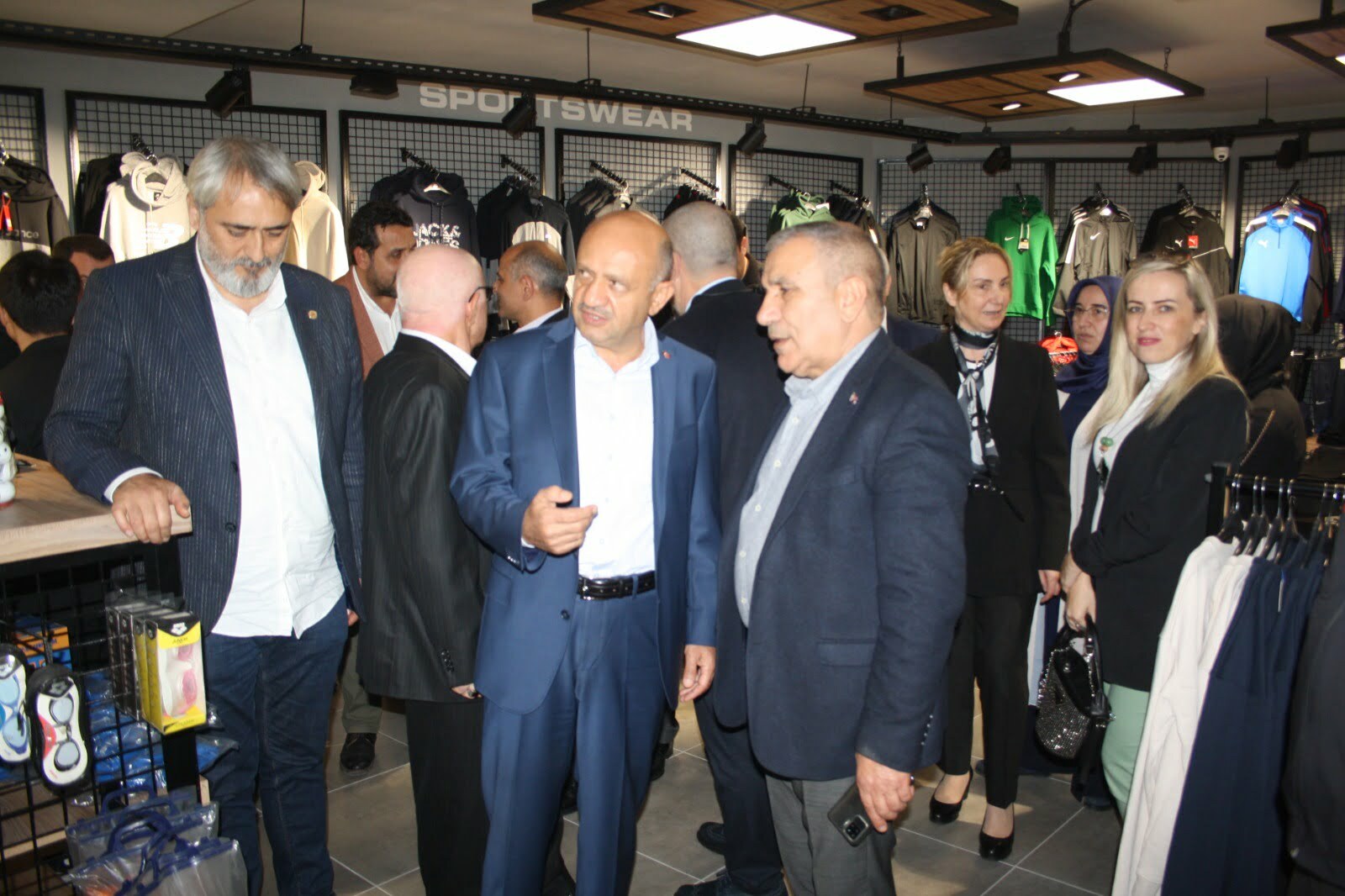 Cixspor'un 6. Şubesi Gebze'de Açıldı Cixspor'un 6. Şubesi Gebze'de Açıldı