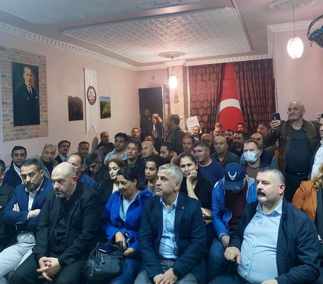 <strong>İYİ Gebze EYT Genel Kurulunda</strong> <strong>İYİ Gebze EYT Genel Kurulunda</strong>