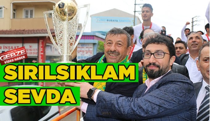 Sırılsıklam sevda!