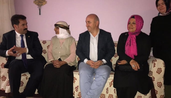 Yaman, Darıca'da kapı kapı dolaştı