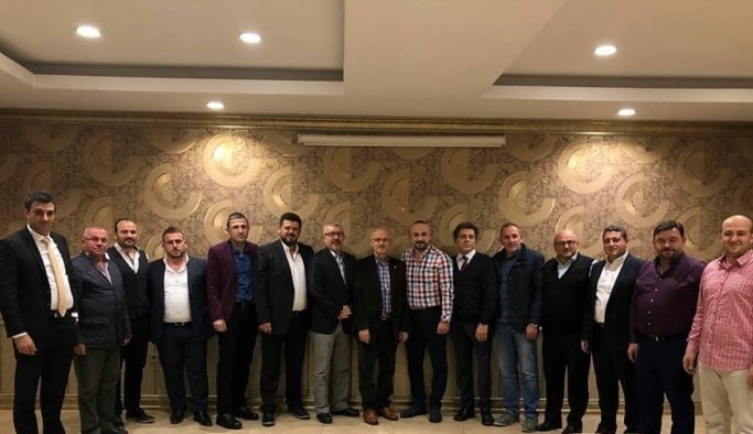 Sultan’da kaos var