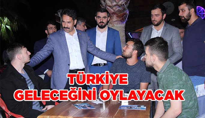 Türkiye geleceğini oylayacak!
