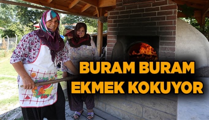Buram buram ekmek kokuyor