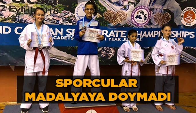 Sporcular madalyaya doymadı