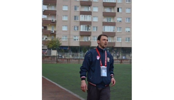 Takımın başına geçti