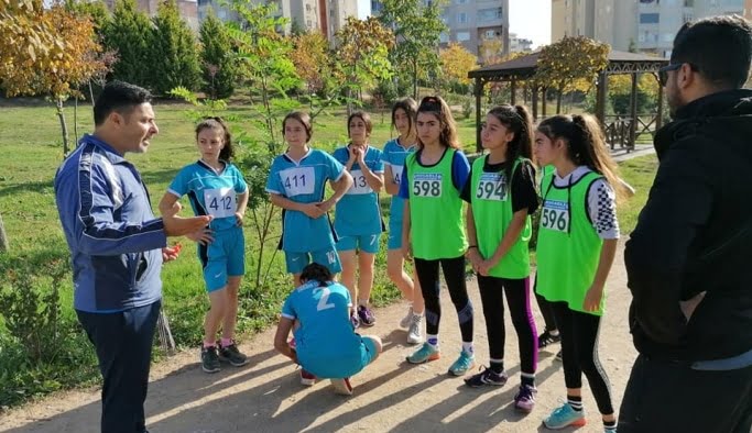 Çayırovalı gençler 10 Kasım için koştu