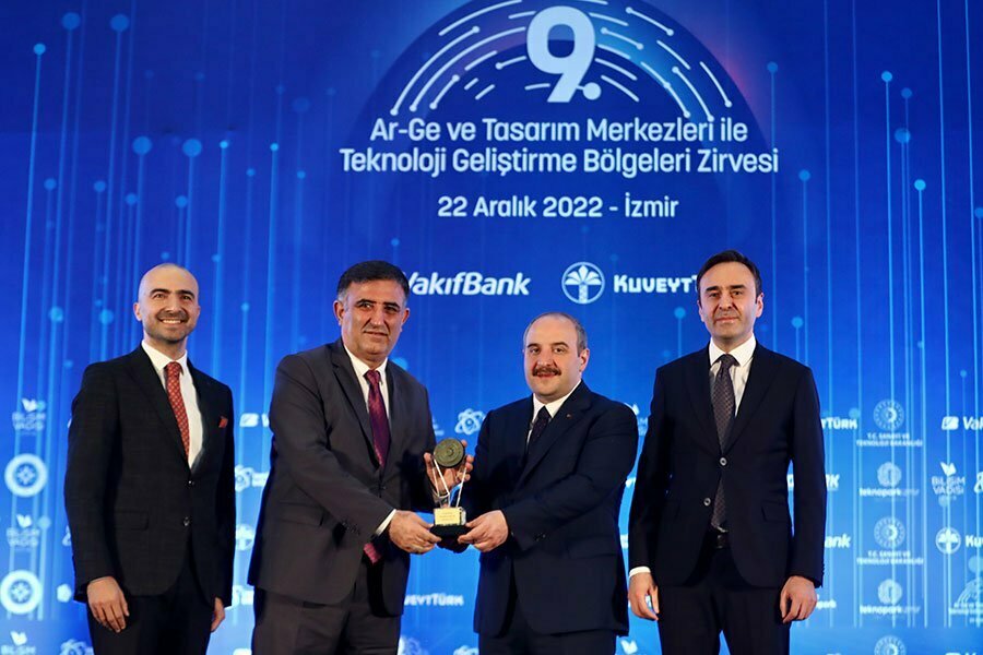 Ar-Ge Ve Tasarım Merkezleri İle TGB'lere Ödül Ar-Ge Ve Tasarım Merkezleri İle TGB'lere Ödül