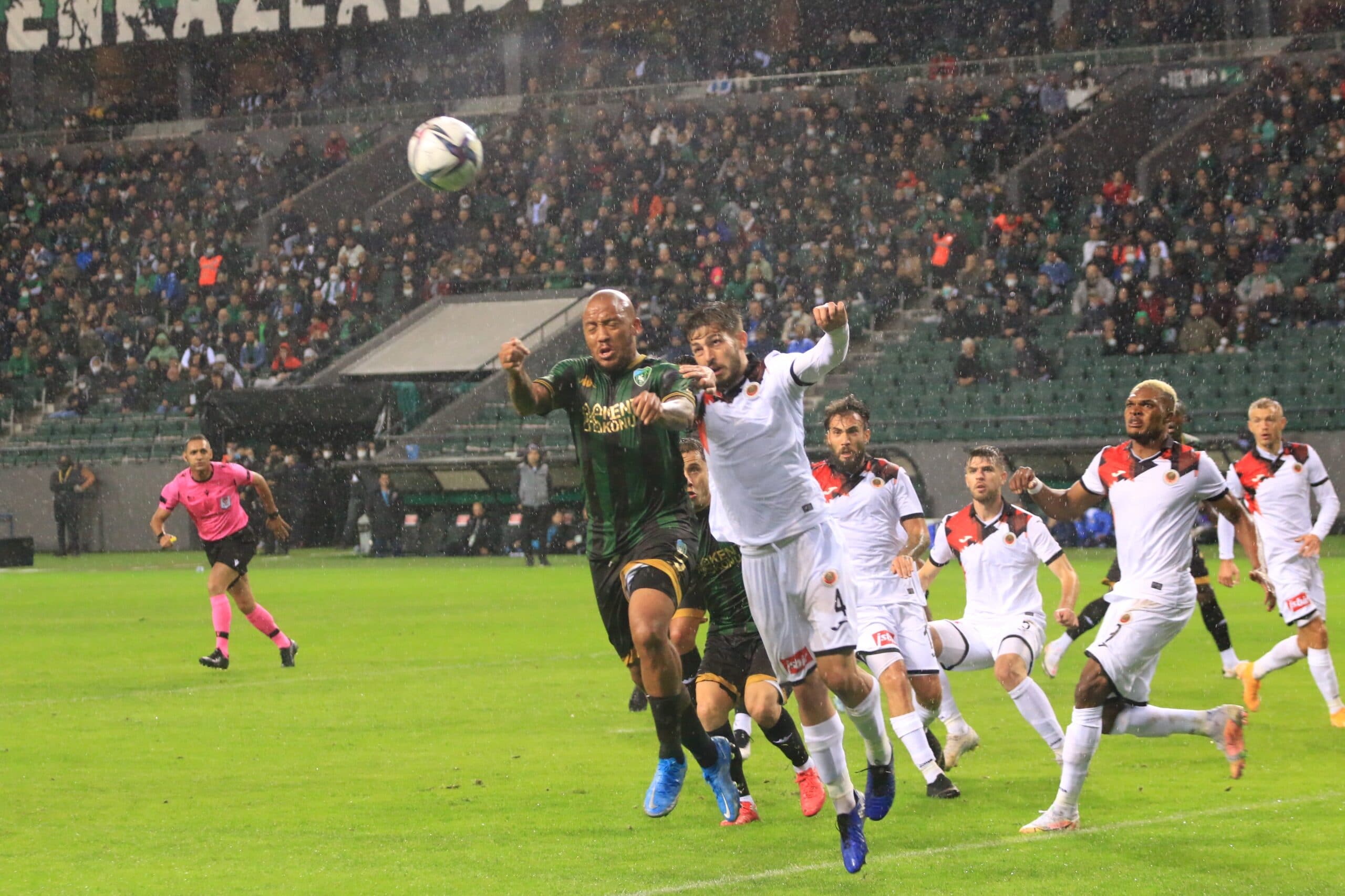 Kocaelispor, uzatmada yıkıldı