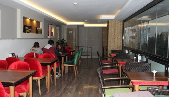Kış soğuk Motta kafe sıcak