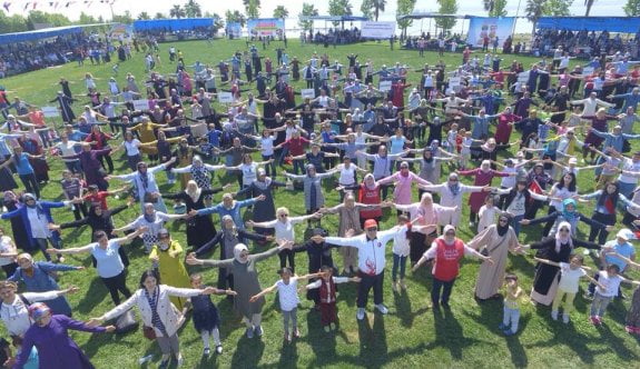 Anneler spor yapıyor