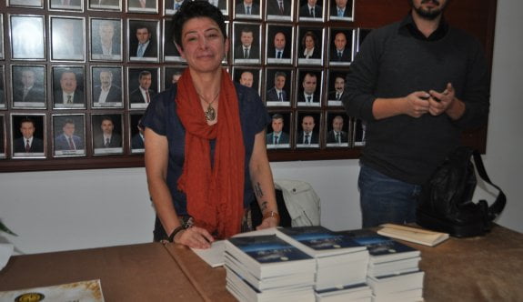 Ayşe Altan imzaladı