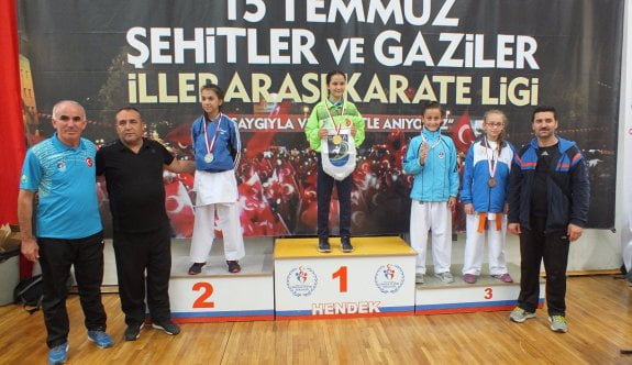 Madalyaları topladık
