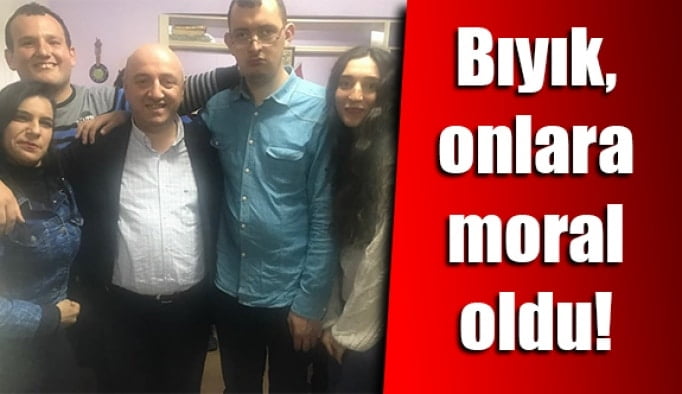 Bıyık, onlara moral oldu!