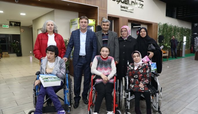 Demirci, Engellilerle buluştu!
