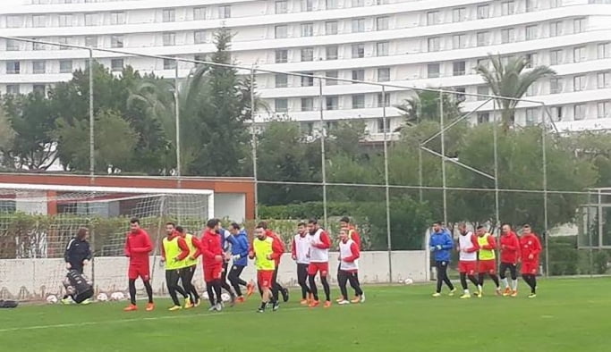 Menekşe start verdi