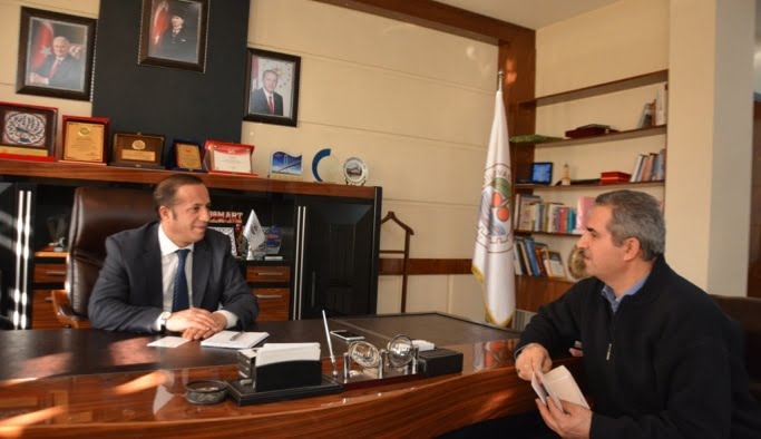 Toltar, halkla buluşmaya devam ediyor