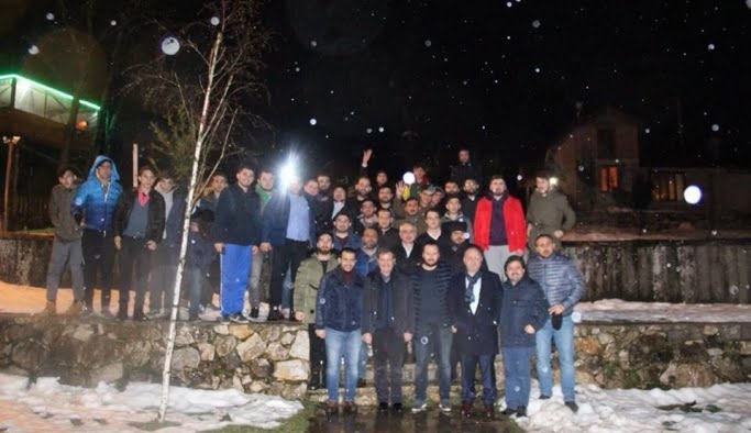 Bıyık, Diriliş Kampı’nda