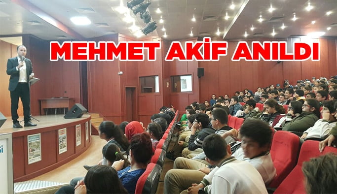 Mehmet Akif anıldı