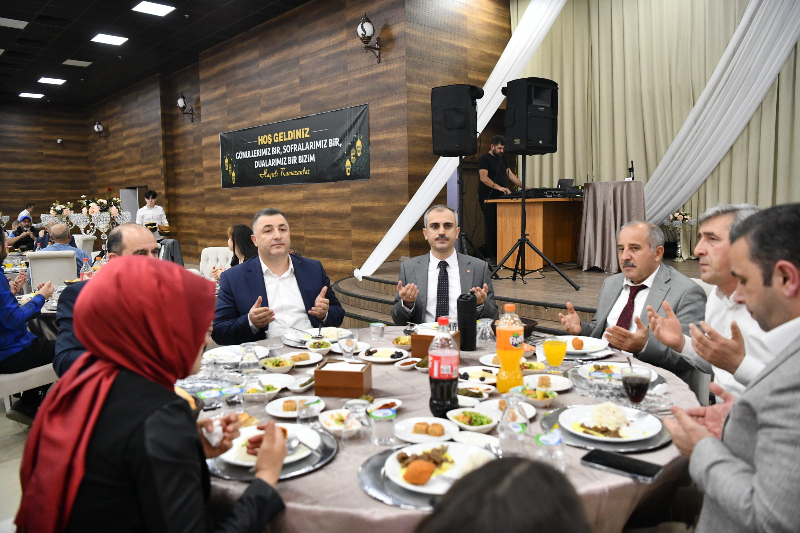 Çiftçi, Belediye Personeliyle İftar Yaptı