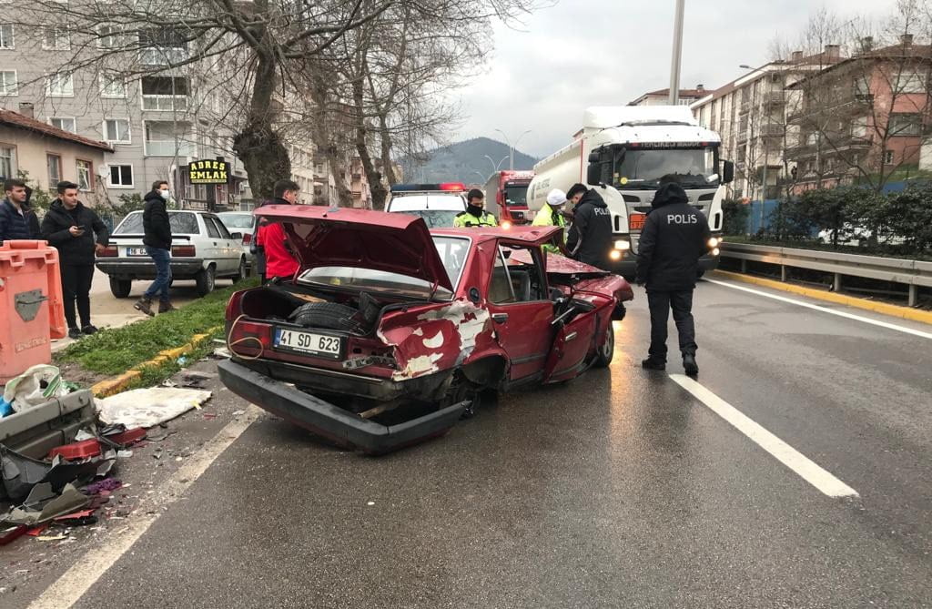 Önce Tankere Sonra Kamyona Çarptı