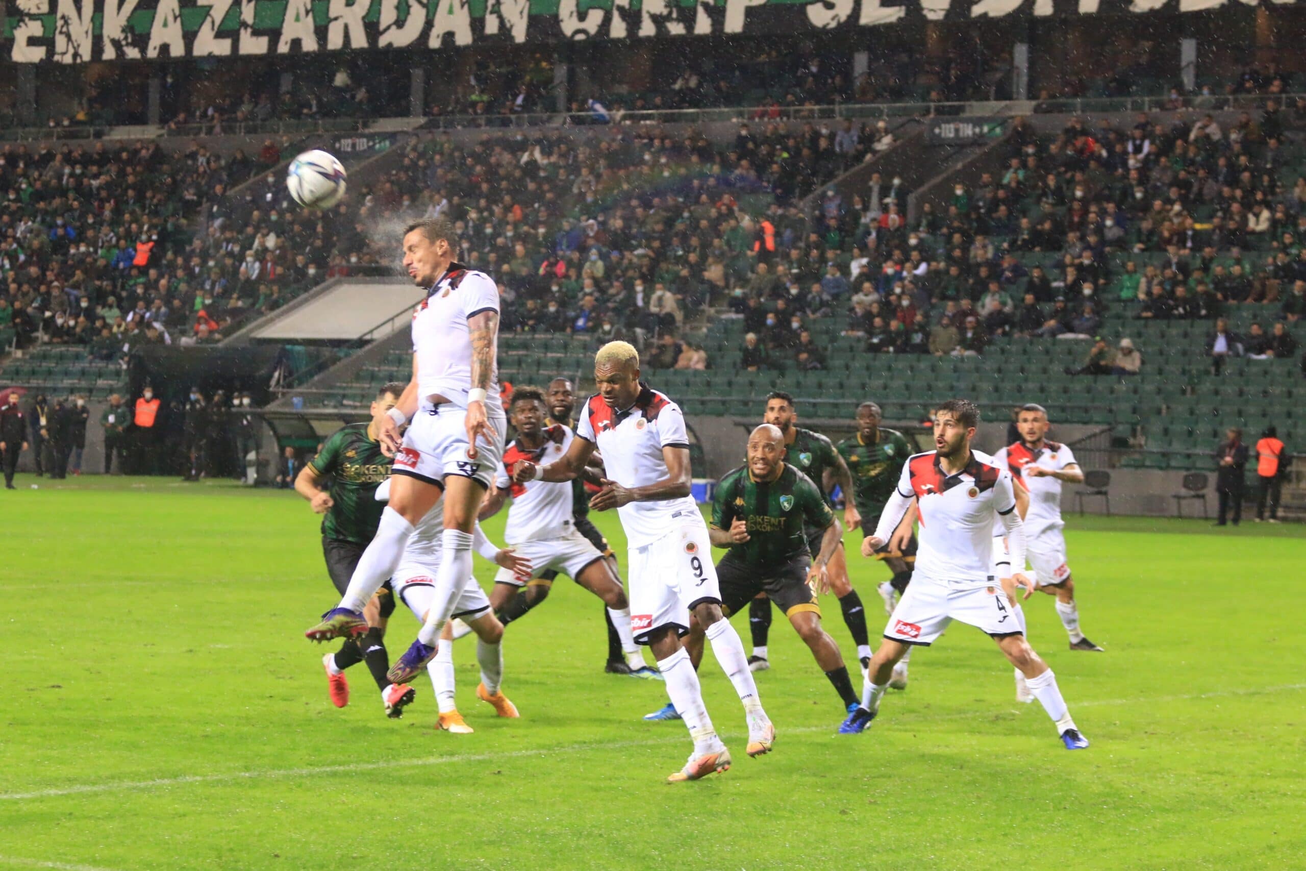 Kocaelispor, Galibiyet Parolasıyla Ankara’da