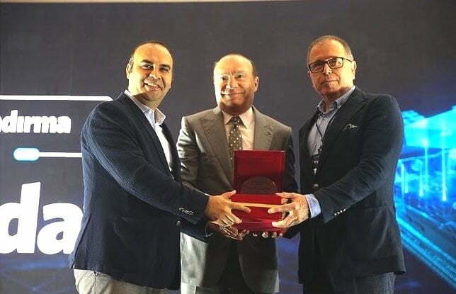 Bilişim Vadisi’nden TOSB’a Plaket