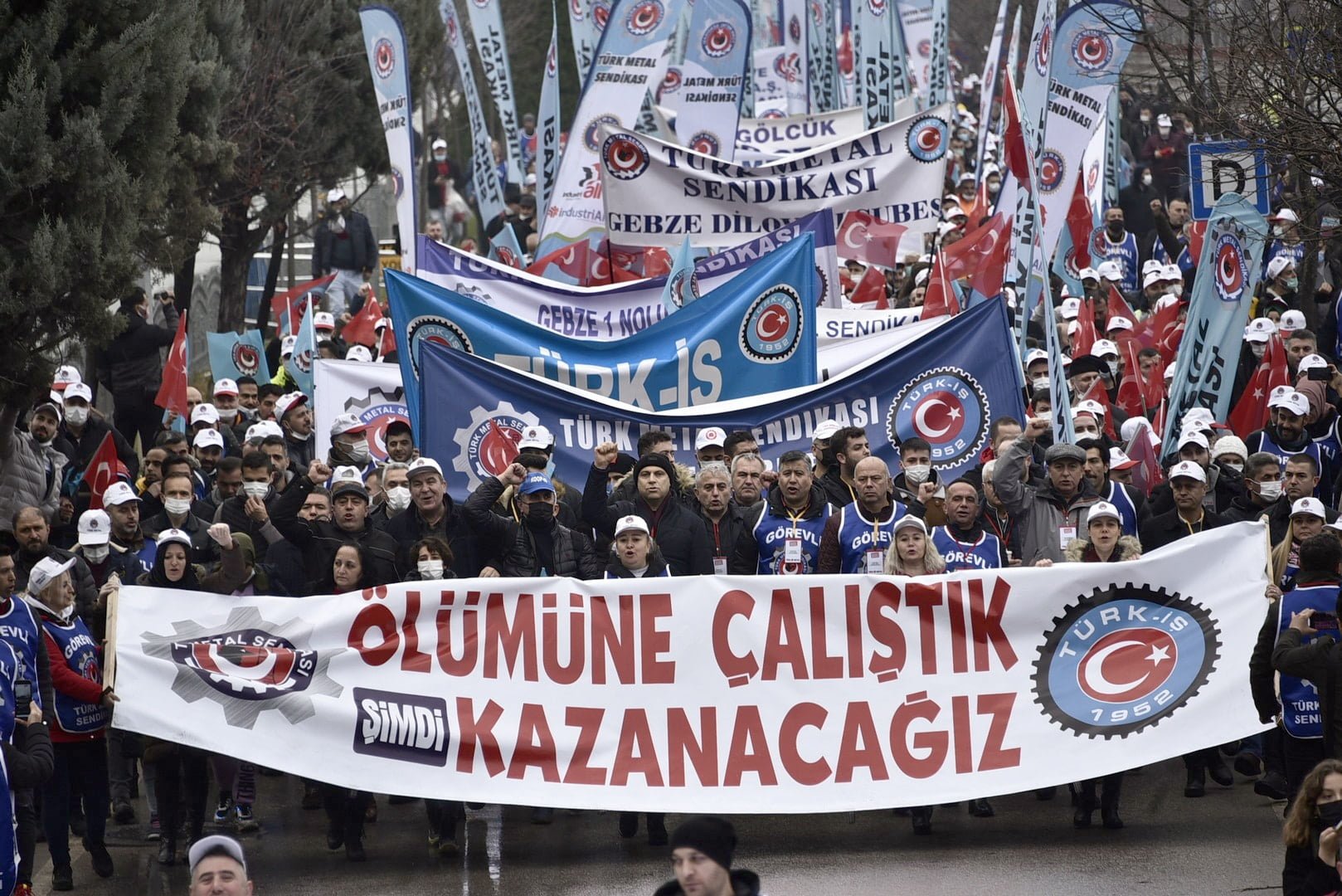 Genel Başkan Kavlak MESS’e Seslendi : “Bıçak Kemiğe Dayandı”